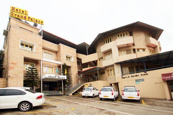 Hotel Grand Palace